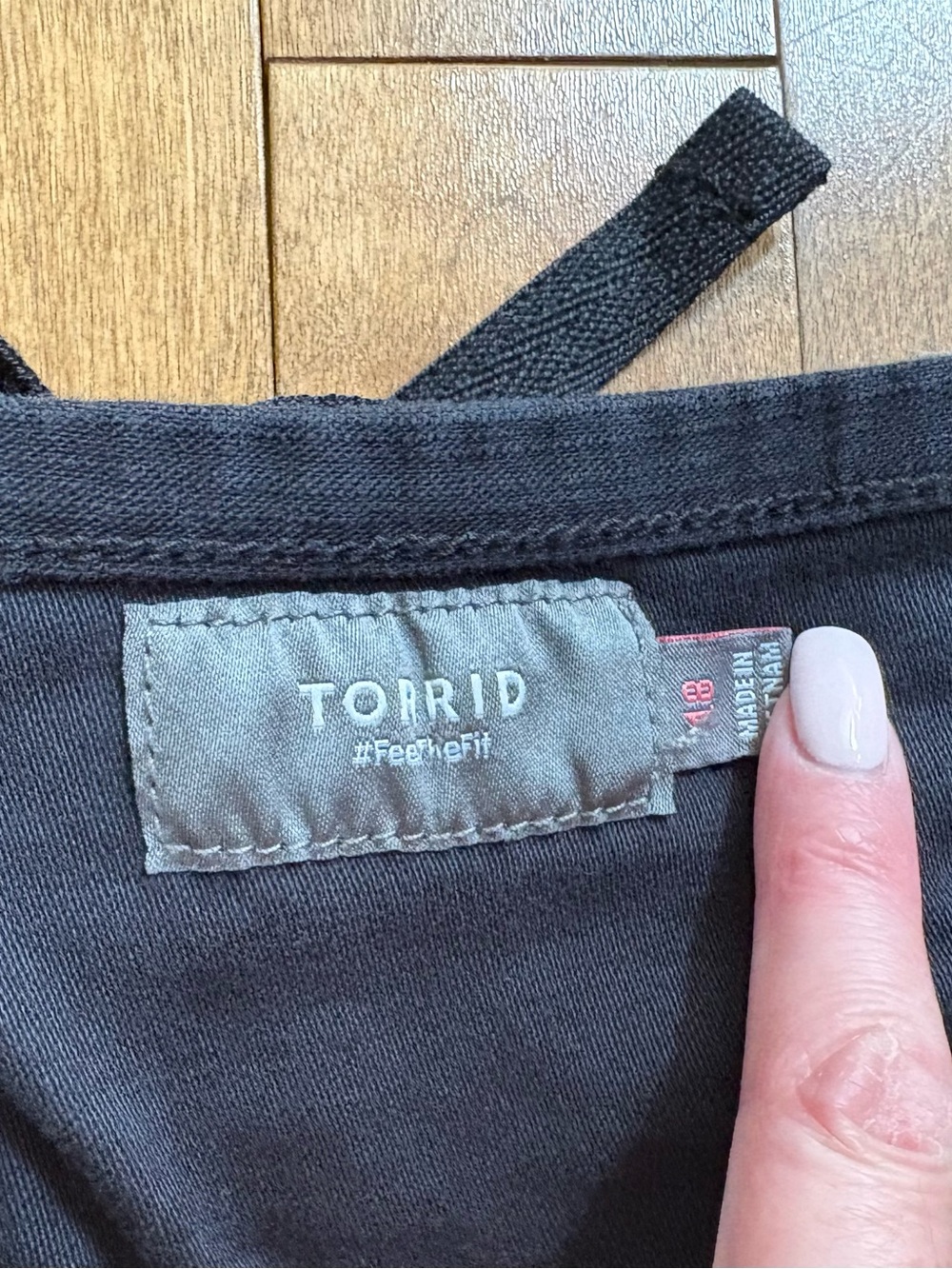 Torrid Black Wide-Leg Lace-Up Back Utility Crop Pants Size 18 - Picture 12 of 14